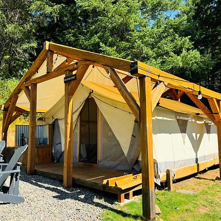 Umpqua'S Last Resort - Wilderness Cabins, Rv Park & Glamping Idleyld Park Екстериор снимка