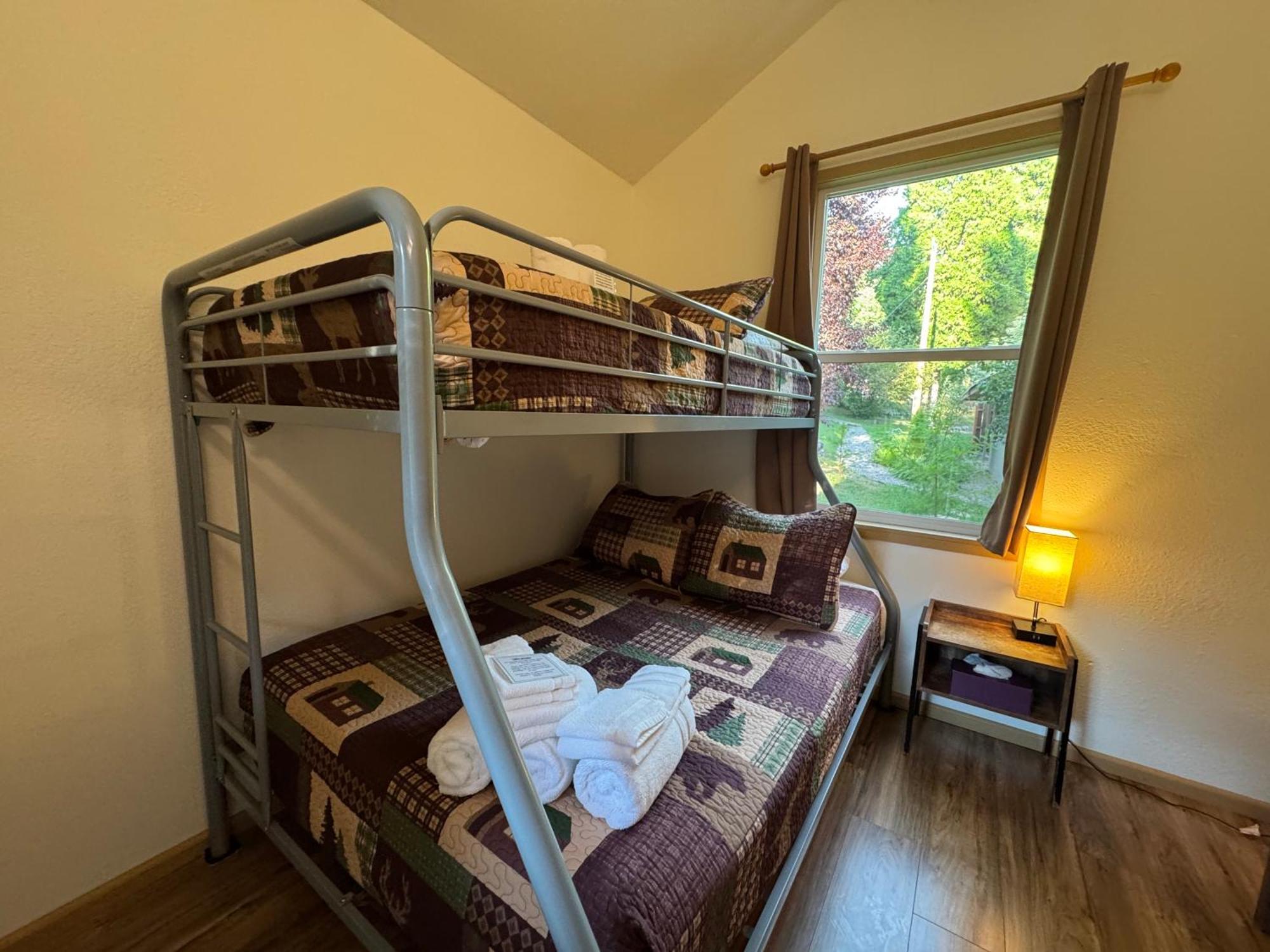 Umpqua'S Last Resort - Wilderness Cabins, Rv Park & Glamping Idleyld Park Екстериор снимка